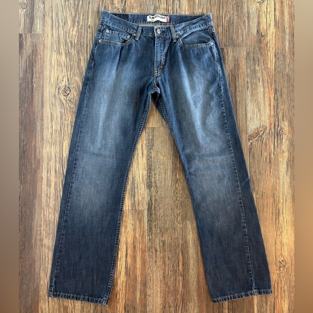 Levi’s 514 Slim Straight Jeans Mens 33 x 32 Dark Wash Blue Denim - Picture 2 of 11